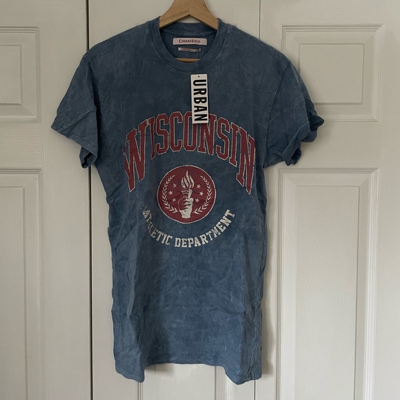 Wisconsin Heavy Wash Tee - Picture 2 of 3